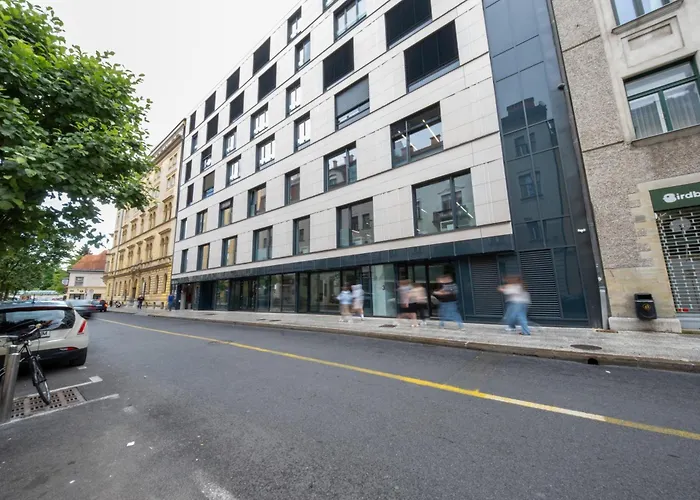 公寓 City Residence *